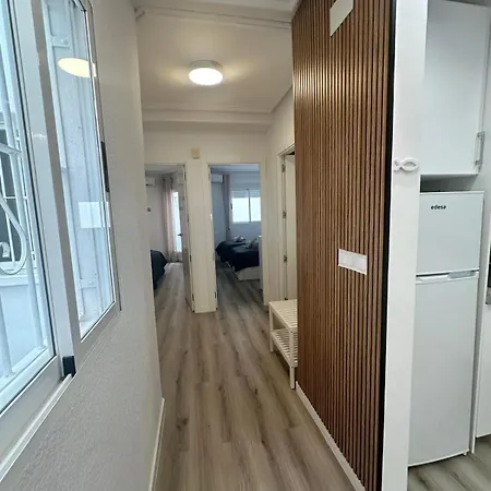 Preciosos Moderno Piso Cerca De La Playa Del Cura Y Todos Servicios En Calle La Loma