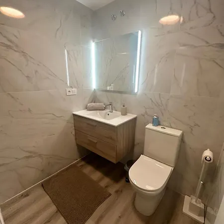 Preciosos Moderno Piso Cerca De La Playa Del Cura Y Todos Servicios En Calle La Loma Apartamento Torrevieja