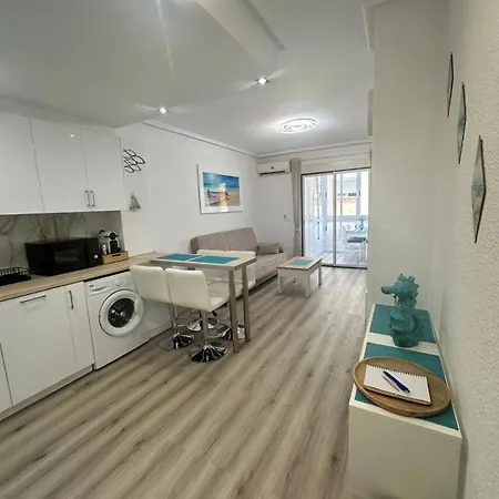 Preciosos Moderno Piso Cerca De La Playa Del Cura Y Todos Servicios En Calle La Loma Apartamento Torrevieja