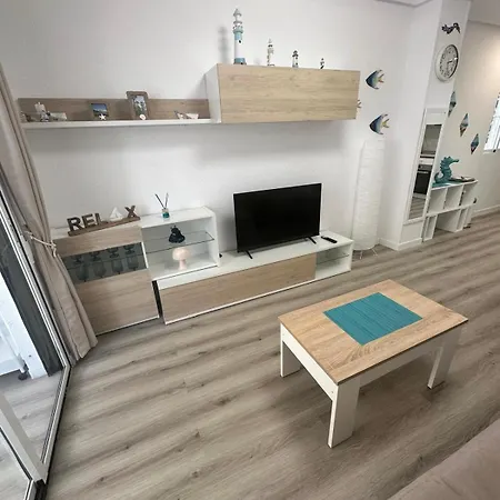 Preciosos Moderno Piso Cerca De La Playa Del Cura Y Todos Servicios En Calle La Loma Torrevieja